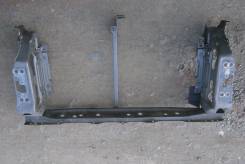 Рамка радиатора. Toyota Ractis, NCP100, NCP105 Двигатель 1NZFE