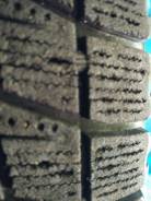 Bridgestone Blizzak Revo2. Зимние, без шипов, 2008 год, износ: 40%, 2 шт