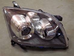 Фара. Toyota Avensis, ADT250, ADT251, AZT250, AZT250L, AZT250W, AZT251, AZT251L, AZT251W, ZZT250, ZZT251, ZZT251L Двигатели: 1ADFTV, 1AZFE, 1AZFSE, 1Z...
