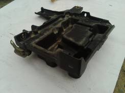 Кожух аккумулятора. Mitsubishi Colt Plus, Z23W Двигатель 4A91