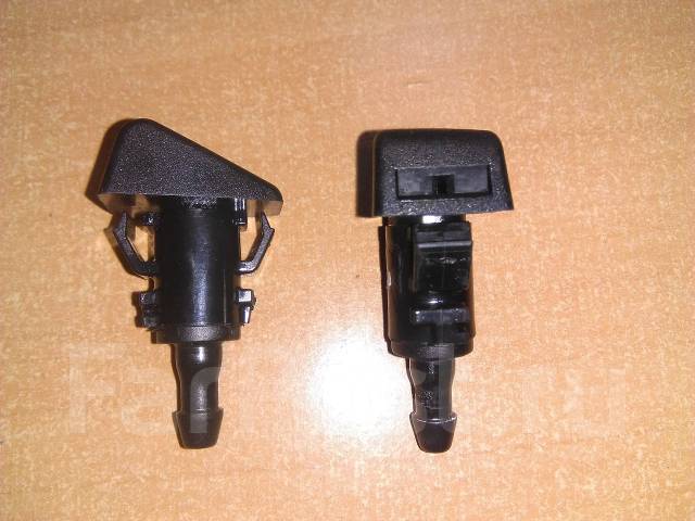 986303j000 веерная форсунка. Форсунка омывателя веерная хендай. Омыватель стекла солярис 1. Номер шайбы на форсунки хендай солярис 1. Hyundai solaris 2011 форсунки омывателя веерные.