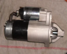 ������� �������� 2L 6A12 ����� �� ������ JS1020, SMJ1020, 015150, CST35220AS, HCP5181 ����