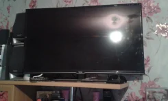 TCL. LCD (��) ����