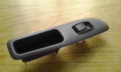 Кнопка стеклоподъемника. Toyota Town Ace, KR42 Toyota Town Ace Noah, SR40, SR50, CR50, CR40 Toyota Lite Ace Noah, SR40, CR40, CR50, SR50 Toyota Lite A...