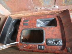 Консоль кпп. Toyota Land Cruiser, HDJ101K, UZJ100, HZJ105, HDJ100L, HDJ100, FZJ105, HZJ105L, J100, UZJ100W, FZJ100, UZJ100L Двигатели: 1HDFTE, 2UZFE...