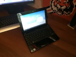 Asus Eee PC 1005P. 10.1", 1,7����, ��� 2048 ��, ���� 160���, WiFi, ����������� �� 11��.
