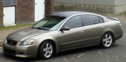 Nissan Altima ����
