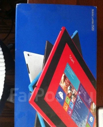 Nokia Lumia 2520 ����