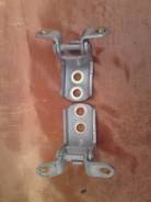 Крепление боковой двери. Nissan Teana, PJ31, J31 Двигатели: VQ23DE, VQ35DE, QR20DE, NEO