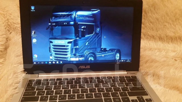 Asus X201E. 11.6", ��� 2048 ��, WiFi: 1, Bluetooth: 1 ����