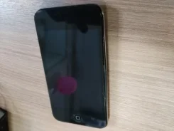 Apple iPod touch 4. ����