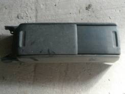 Подлокотник. Toyota Cresta, LX90, SX90 Toyota Mark II, LX90, SX90 Toyota Chaser, SX90, LX90 Двигатели: 4SFE, 2LTE