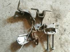 Крепление боковой двери. Toyota: Cresta, Verossa, RAV4, Vista, Land Cruiser, Mark II Wagon Blit, Mark II, Camry, Chaser Двигатели: 4SFE, 1JZGTE, 2JZGE...