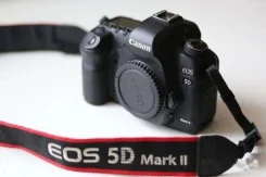 Canon EOS 5D Mark II ����