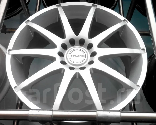TGRACING LZ145. 7.0x17", 5x114.3, 5x115, ET40, �� 73,1���. ��� ����� �� ���������� ����