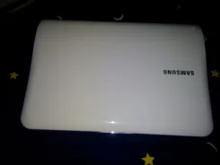 Samsung NF210. 10.1", 1 660,0����, ��� 1024 ��, ���� 250���, WiFi, Bluetooth ����