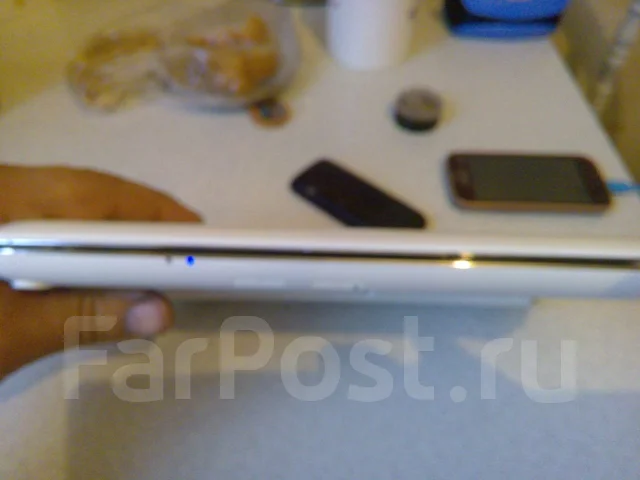 Samsung NF210. 10.1", 1 660����, ��� 1024 ��, ���� 250���, WiFi: 1, Bluetooth: 1 ����