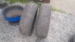 Bridgestone Ice Cruiser 7000. Зимние, шипованные, 2013 год, износ: 10%, 2 шт