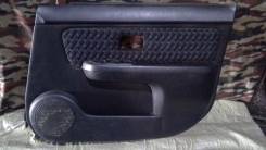Обшивка двери. Nissan Cube, AZ10, ANZ10, Z10