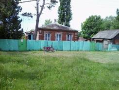 Продаётся дом в станице Бжедуховской, Краснодарский край. Комсомольская, р-н Бжедуховская, площадь дома 71 кв. м., водопровод, скважина, электричество...