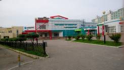 Сдается торговое помещение в ТК "Северный". 74 кв. м., улица Тихоокеанская 191а, р-н Краснофлотский. Дом снаружи