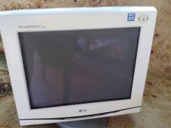 LG Flatron F700B. 17" (43 см), технология CRT (ЭЛТ)