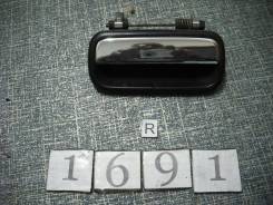 Ручка двери внешняя. Toyota 4Runner, LN205, LN106, RN106, YN135, RN130, RN120, VZN131, RN135, LN135, RN105, RN121, YN106, LN107, RN131, LN130, KZN205...