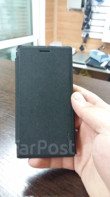 Nokia Lumia 735 ����