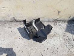 Кронштейн под аккумулятор. Ford Focus, CAP, CA5, CB4 Ford C-MAX, CB3, CAP