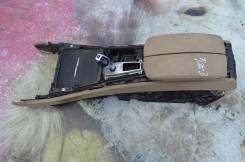 Подлокотник. BMW X5, E70