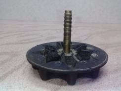 Крепление запасного колеса. Toyota: Corolla, Yaris, Cresta, Camry Gracia, Sprinter Trueno, Soluna Vios, Crown, Avensis, Chaser, Scion, bB, Corolla Lev...