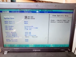 Samsung R428. 14.1", ��� 1024 ��, WiFi, Bluetooth, ����������� �� 3��. ����