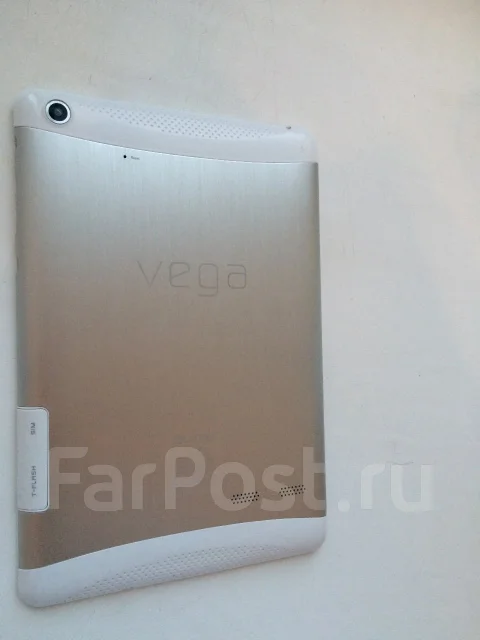 Qumo Vega 781 ����