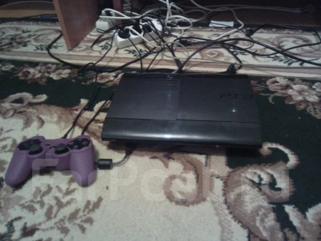 Sony PlayStation 3 Super Slim ����