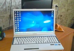 Samsung 300V5A. 15.6", 2,3����, ��� 4 ��, ���� 500���