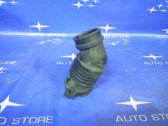 Патрубок воздухозаборника. Subaru Legacy B4, BE5 Subaru Legacy, BE5, BH5 Двигатели: EJ20, EJ206, EJ208