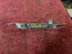 Планка радиатора. Toyota: Corolla, Corolla Levin, Sprinter, Sprinter Trueno, Sprinter Marino, Corolla Ceres, Corolla Sprinter Двигатели: 3CE, 7AFE, 2E...