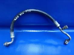 Трубка кондиционера. Honda Jazz Honda Fit, GD1, LA-GD3, LA-GD4, LA-GD1, LA-GD2, UA-GD1 Двигатели: L12A1, L13A2, L15A1, L13A1