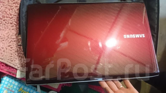 Samsung R730. 17.3", 2,1����, ��� 3072 ��, ���� 320���, WiFi: 1, ����������� �� 3��. ����