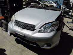Передняя часть автомобиля. Toyota Matrix