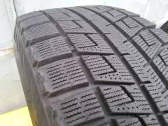 Bridgestone Blizzak Revo2. Зимние, без шипов, 2010 год, 10 %, 2 шт