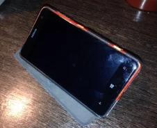 Nokia Lumia 625. �/�