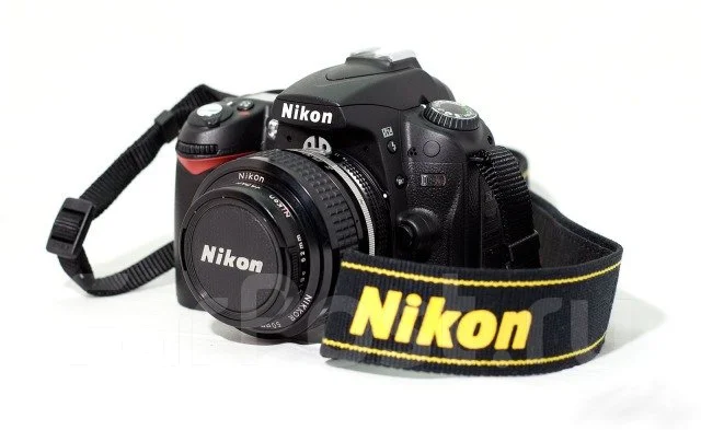 Nikon D90 Body ����