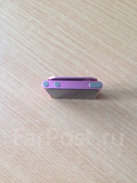 Apple iPod nano. ����
