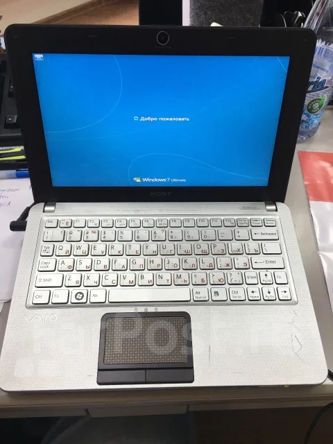 Sony VAIO VPC-W211AX. 10.1", ��� 1024 ��, ���� 250���, WiFi: 1, Bluetooth: 1, ����������� �� 8��. ����