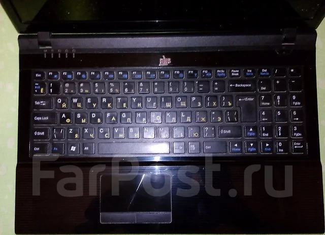 Clevo. 15.6", 2,2����, ��� 4 ��, ���� 320���, WiFi: 1, Bluetooth: 1, ����������� �� 1��. ��� ����� �� ������ ����