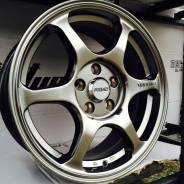 RAYS VOLK RACING. 6.5x15, 3x98.00, 5x100.00, ET38, ЦО 73,1 мм.