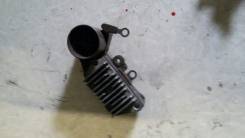 Реле генератора. Toyota Hiace, LH100G, LH102, LH102V, LH103, LH103V, LH104, LH105, LH107G, LH107W, LH108, LH109V, LH11, LH110G, LH112, LH113, LH113K...