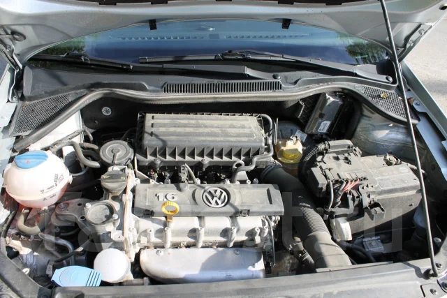 Volkswagen Polo. �������, ��������, 1.6 (105��.�.), ������, 10 000����. �� ����