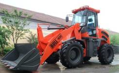 Bull SL930. Погрузчик Bull SL300, 3 000 кг.